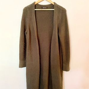 Olivaceous Long Sleeved Cardigan